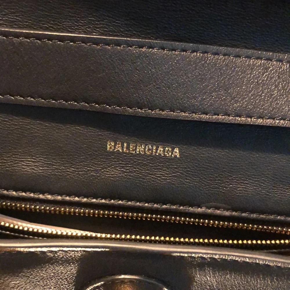 NWOT Balenciaga bag - Picture 6 of 9